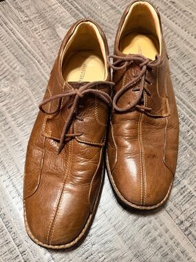 Johnston & Murphy Brown Leather Lace-Up Shoes